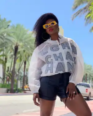 Becca - Afihyiapa ft. Quophi Okyeame